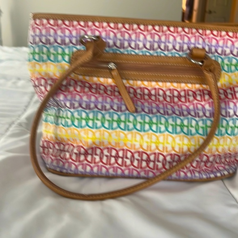 Giani Bernini Rainbow Logo Shoulder Bag! Cute lite weight canvas for anytime use
